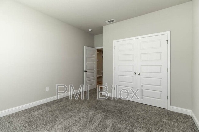 Building Photo - 1208 Carraway Cv