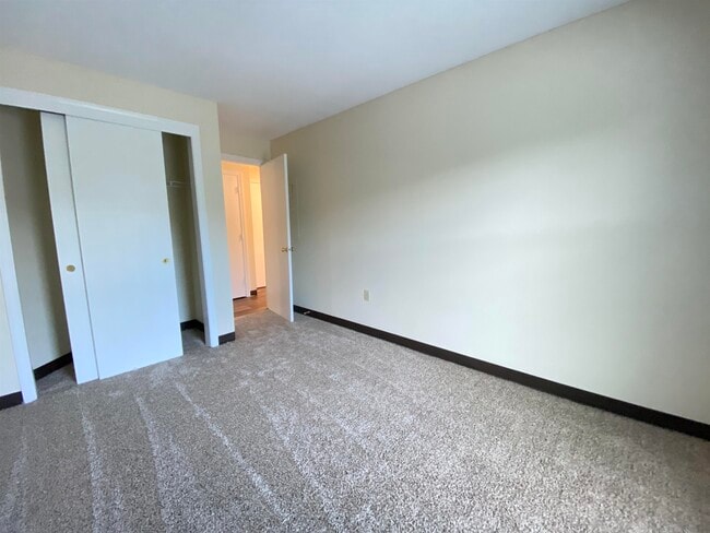 Building Photo - 133 Eastern Ave