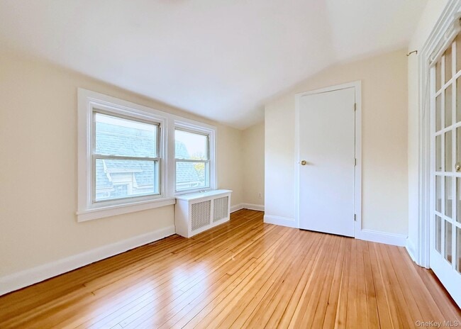 Building Photo - 1306 Henry Ave