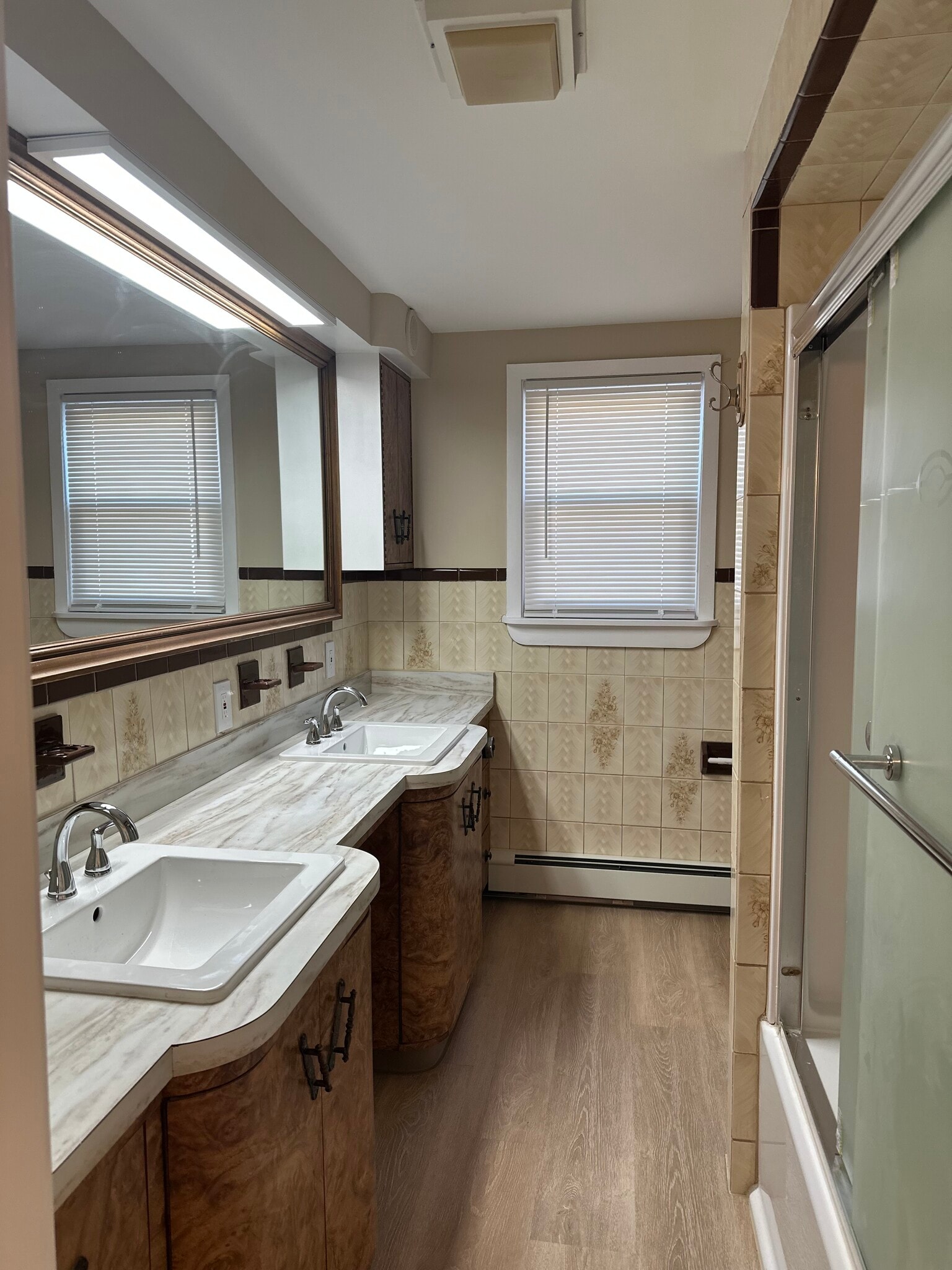 Bathroom - 21 Radcliffe Ave