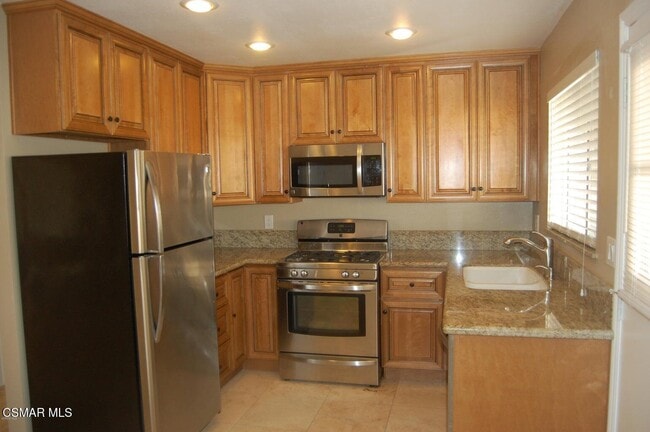 Building Photo - 1375 Uppingham Dr