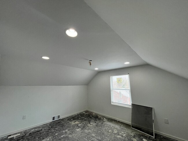 Building Photo - 1204 Terrell Dr