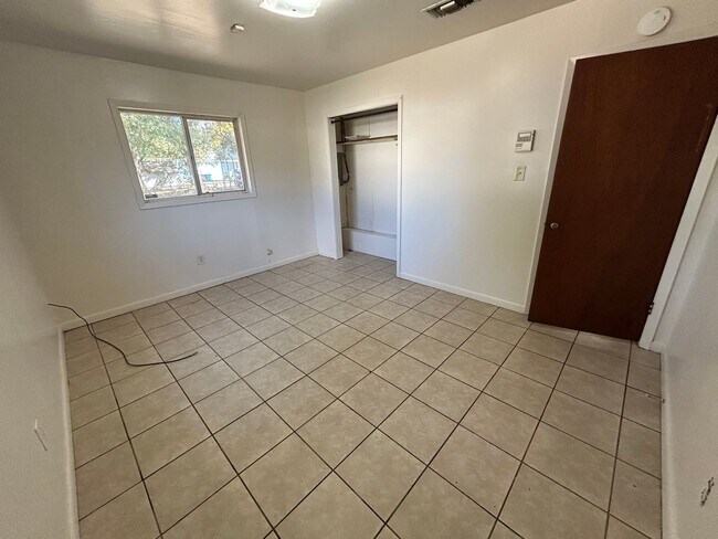 Building Photo - 301 Doc Duhon St