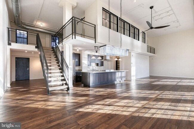 Building Photo - Live in luxury in the heart of Baltimore's esteemed Little Italy neighborhood!