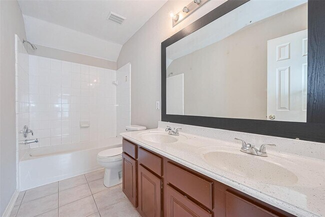 Building Photo - 5731 Afton Ridge Ln