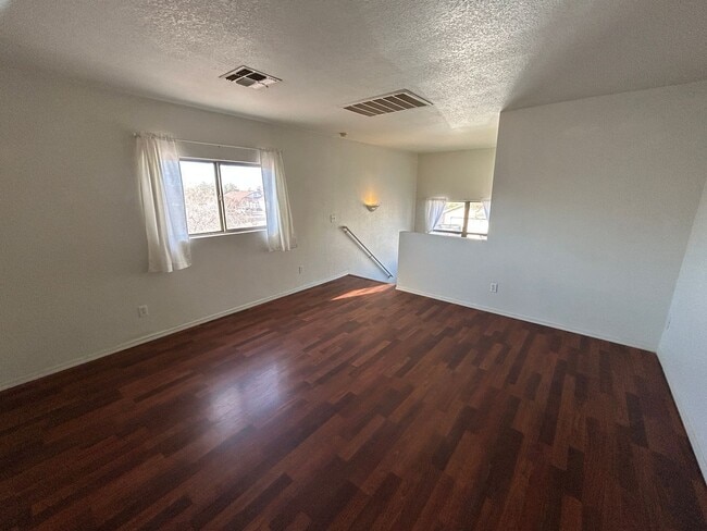 Building Photo - 12329 N Pablo St