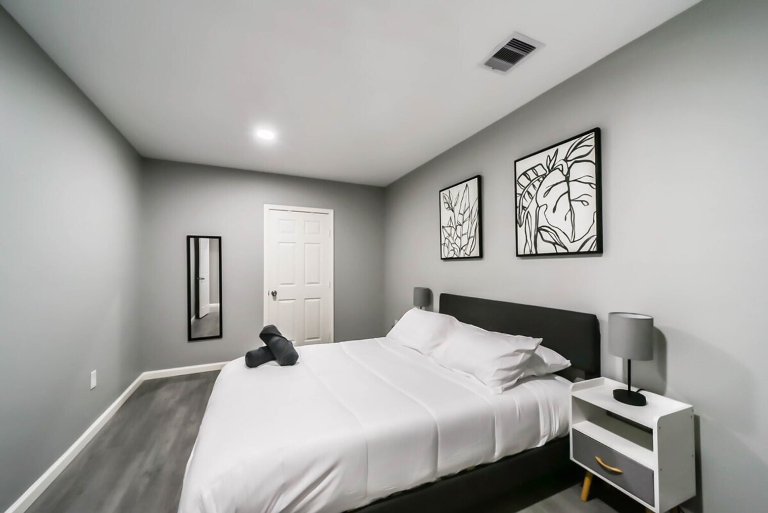 Building Photo - 5130 Cosby St