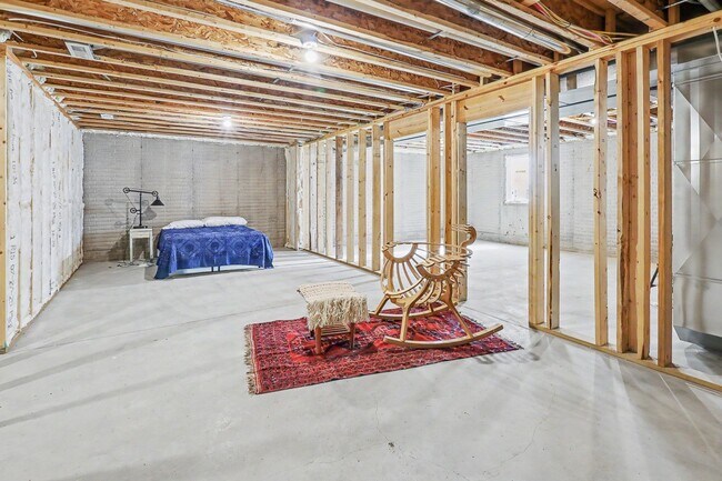 Building Photo - 1507 Shady Brook Ln