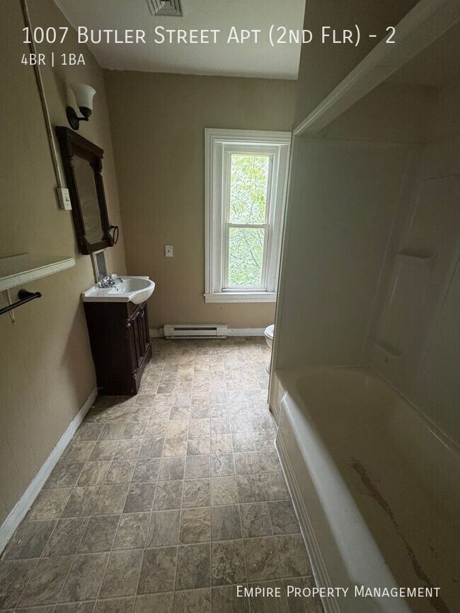 Building Photo - 1007 Butler St