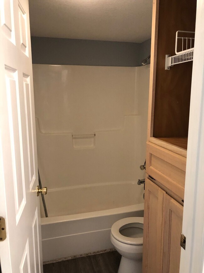 Building Photo - WALK-IN / WALK-OUT ground level condo at Fall Creek Resort