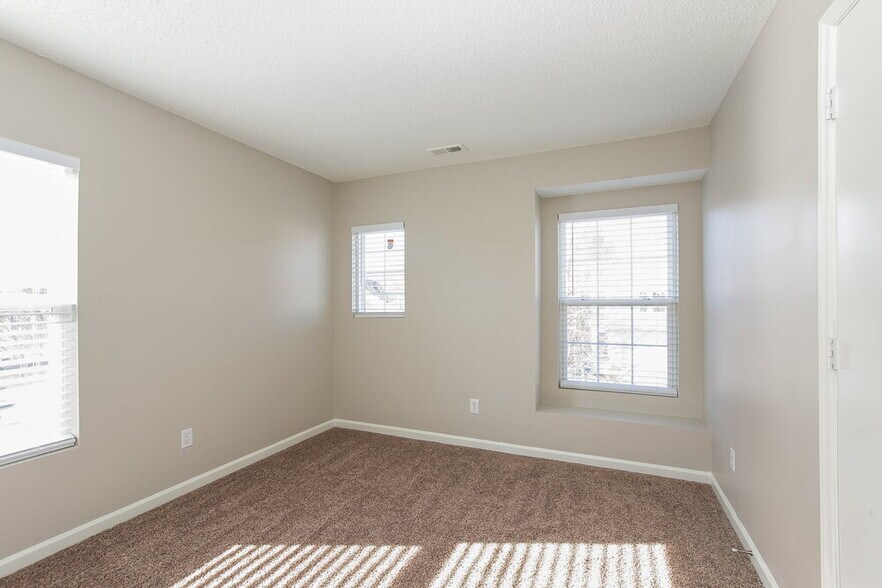 Building Photo - 1028 Kings Mountain Ln