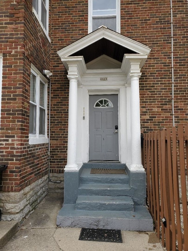 Building Photo - 2923 Euclid Ave