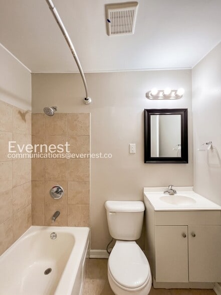 Building Photo - 3238 Kenland Dr