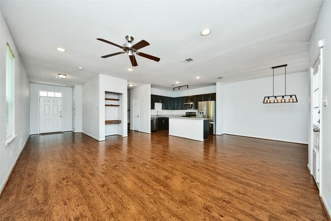 Building Photo - 17024 Wilthorne Gardens Ct