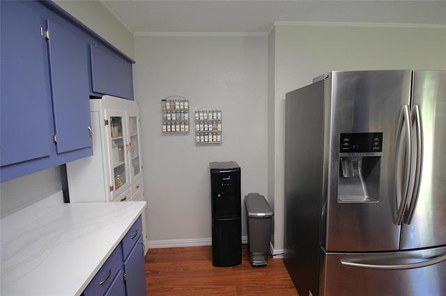 Building Photo - 505 College St