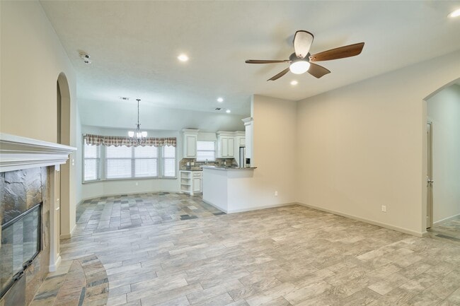 Building Photo - 13613 Vail Dr
