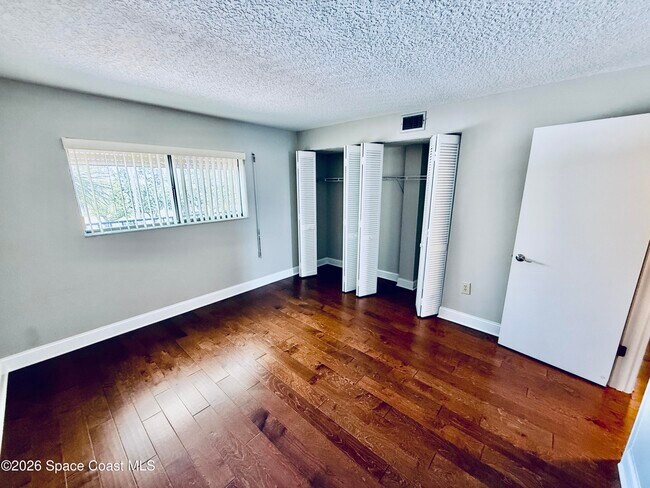 Building Photo - 250 S Sykes Creek Pkwy