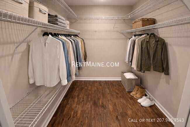 Building Photo - 33 Burleigh Rd