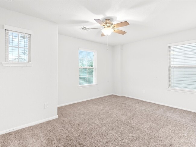 Building Photo - 23827 Pennington Hills Dr