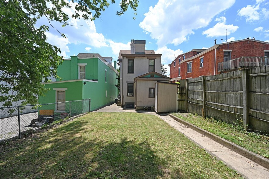 Back of home - 120 Lyon St