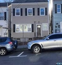 Building Photo - 11 Brown Ave