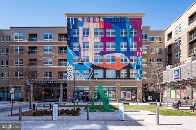 Building Photo - 6508 Berkshire Dr