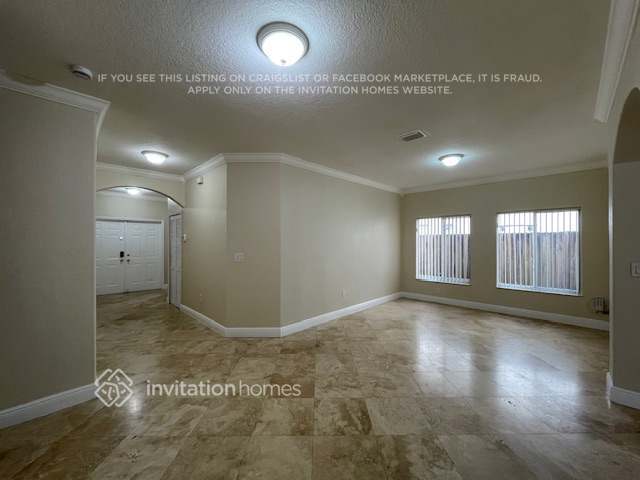 Building Photo - 4601 SW 164th Ct