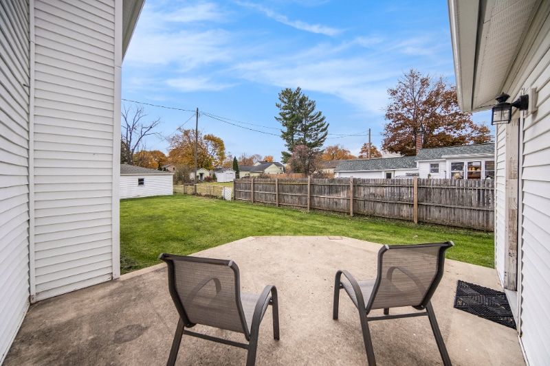 Building Photo - 212 Kilbuck St E