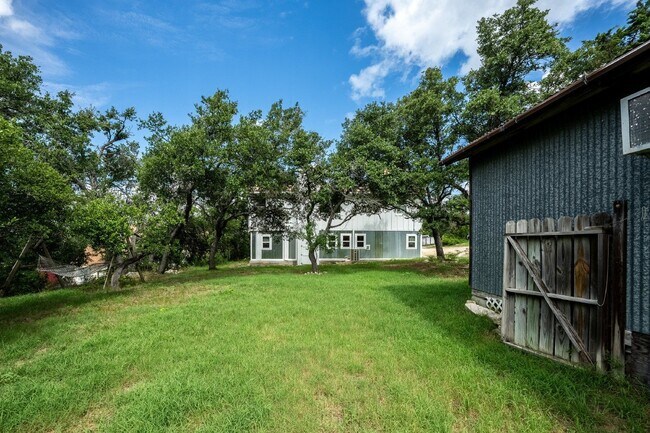 Building Photo - 10011 Little Creek Cir