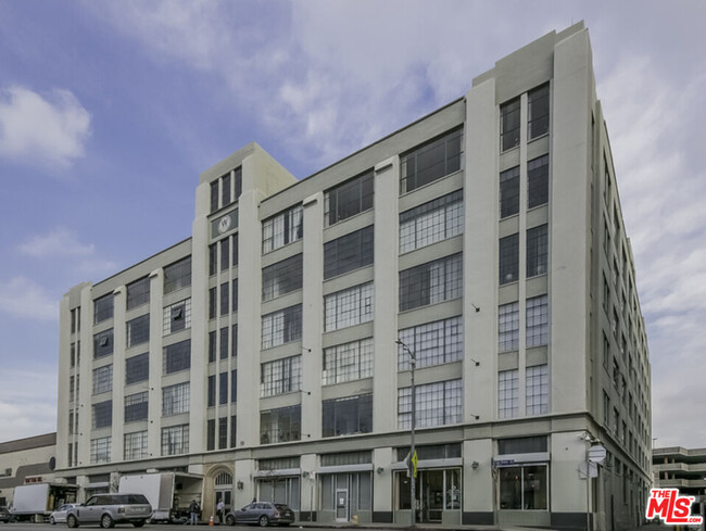 Building Photo - 420 San Pedro St