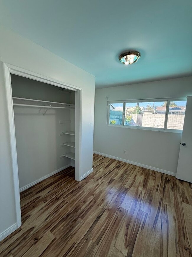 Building Photo - Beautiful 4 Bedroom, 2 Bathroom Arleta Hom...
