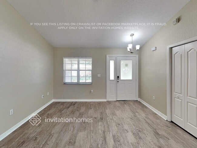 Building Photo - 1141 Creekview Ct