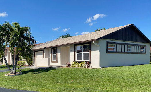 Primary Photo - 5085 Bottlebrush St