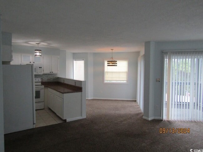 Building Photo - 1500 Cenith Dr