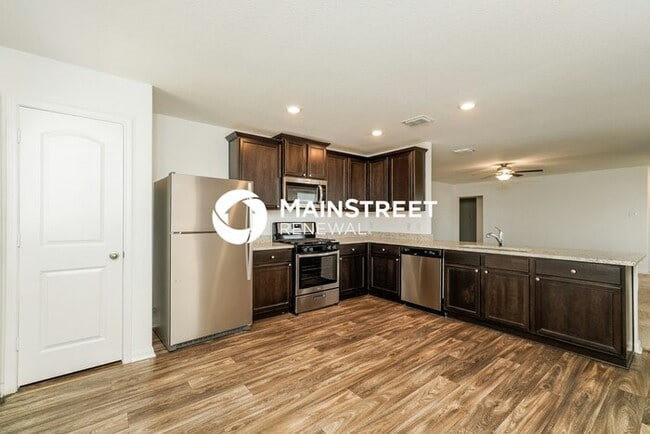 Building Photo - 3 Bedroom Pet-Friendly Home in New Braunfels, TX with Main Street Renewal