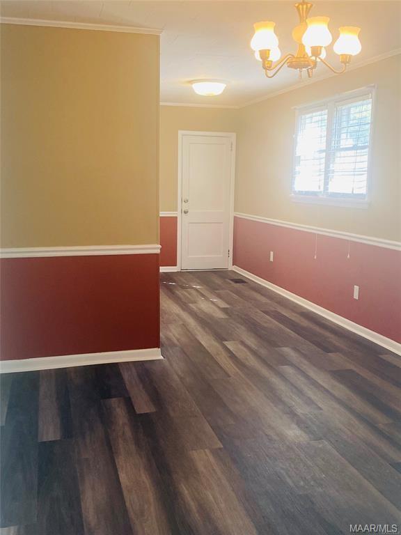 Building Photo - 2048 Midway St