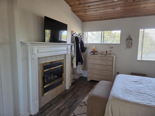 Building Photo - 55 Las Praderas Dr