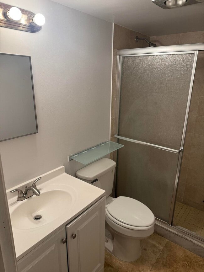 Building Photo - 9949 Sandalfoot Blvd