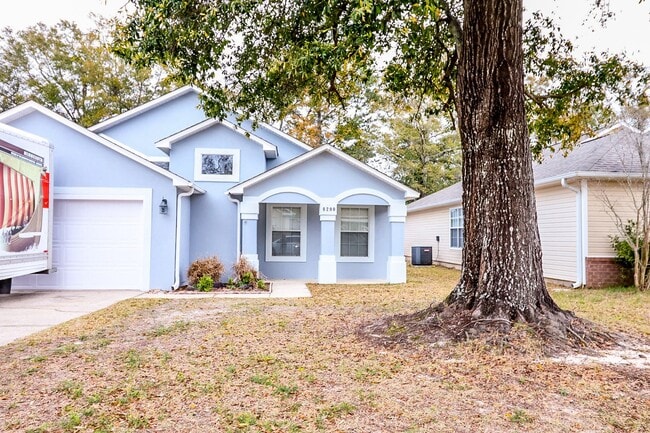 Building Photo - 3 bed 2 bath home in a quiet neighborhood