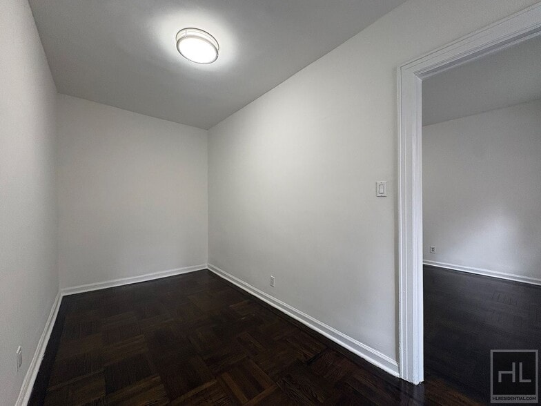 Building Photo - EAST 72 STREET