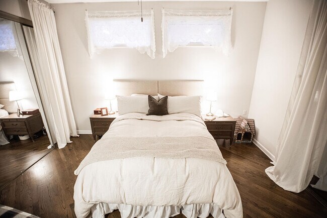 Building Photo - 816 N Dearborn St