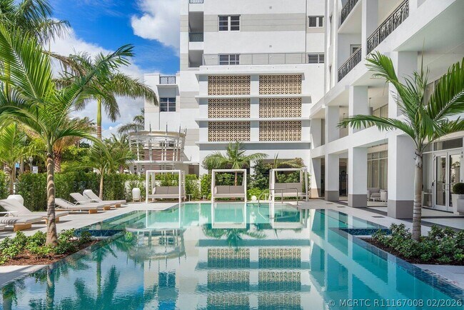 Building Photo - 155 E Boca Raton Rd