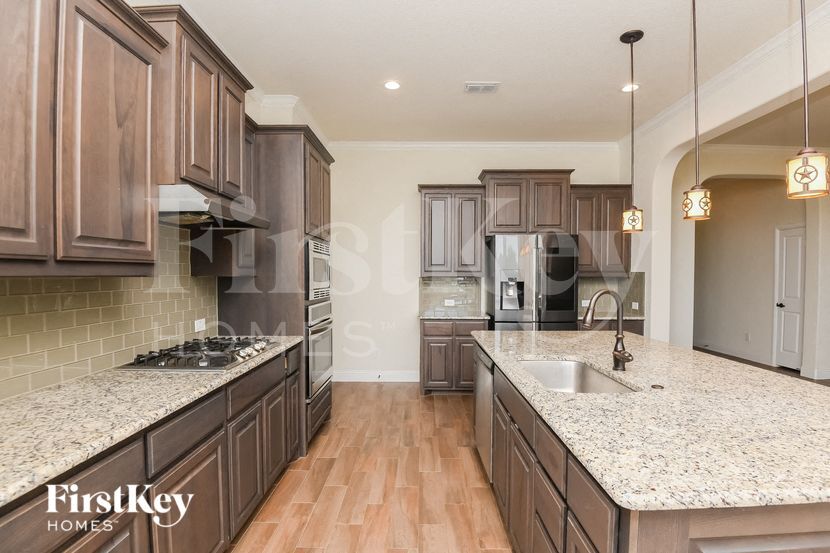 Building Photo - 15229 Holly Bay Ct