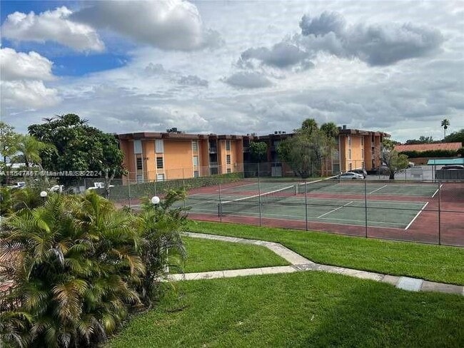 Building Photo - 9445 SW 76th St