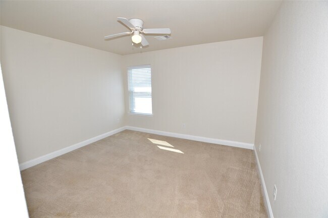 Building Photo - 21502 Duke Alexander Dr
