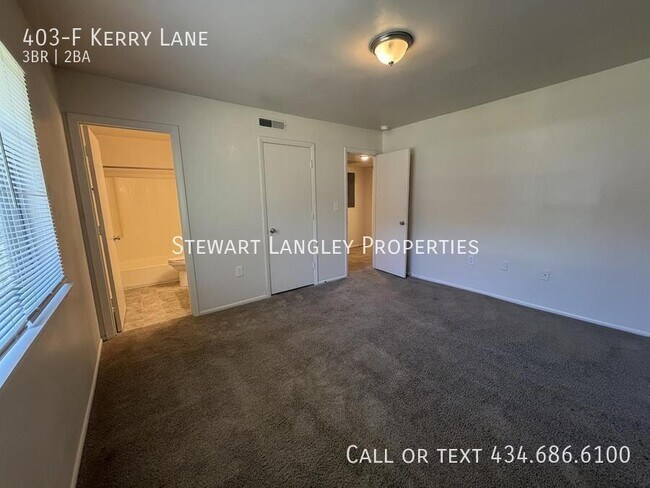 Building Photo - 403 Kerry Ln