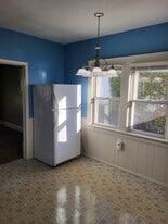 Building Photo - 1624 Lakewood Ave