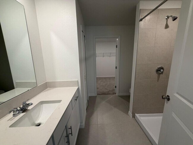 Building Photo - 2167 Lone Oak Ln