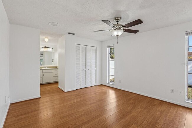 Building Photo - 3100 N Canal Dr