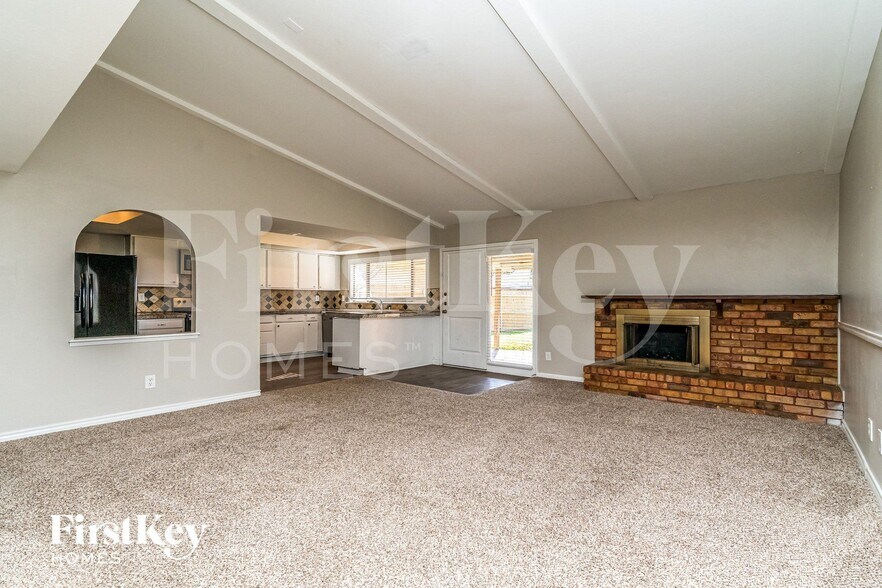 Building Photo - 4913 Alta Oaks Ln